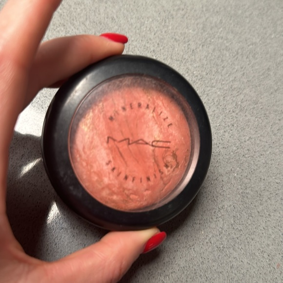 RARE!! MAC Stereo Rose blush mineralize skinfinish - Picture 2 of 3